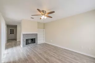 2760 Parkchester Dr, Arlington, TX 76015 - Photo 4
