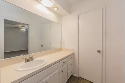 2760 Parkchester Drive, Arlington, TX 76015 - Photo 32