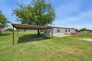 7305 Walden Dr, Joshua, TX 76058 - Photo 26