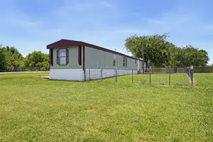 7305 Walden Dr, Joshua, TX 76058 - Photo 30
