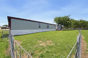 7305 Walden Dr, Joshua, TX 76058 - Photo 30