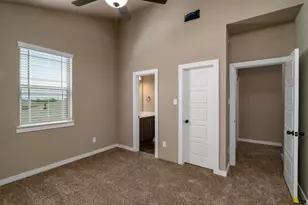 635 Wheatfield Dr, Venus, TX 76084 - Photo 10