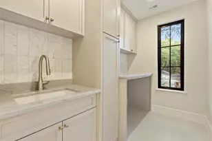 9107 Mercer Dr, Dallas, TX 75228 - Photo 34