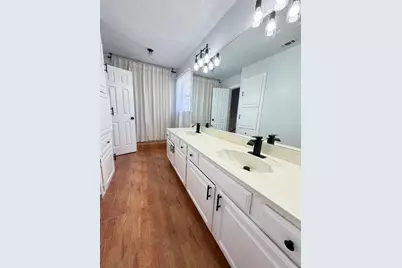 1300 Elmhurst Drive, Garland, TX 75041 - Photo 14