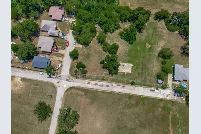303 Carver, Kaufman, TX 75142 - Photo 16