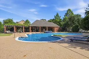 1404 Biltmore Ln, Irving, TX 75063 - Photo 34