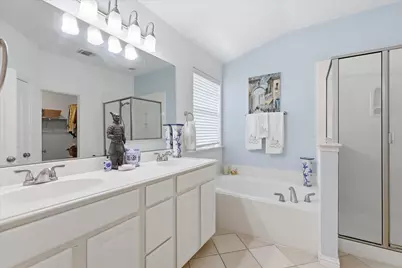 1404 Biltmore Lane, Irving, TX 75063 - Photo 20