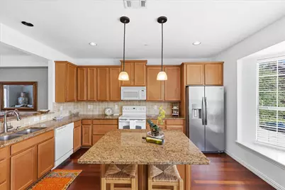 1404 Biltmore Lane, Irving, TX 75063 - Photo 16