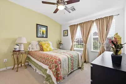 1404 Biltmore Lane, Irving, TX 75063 - Photo 22