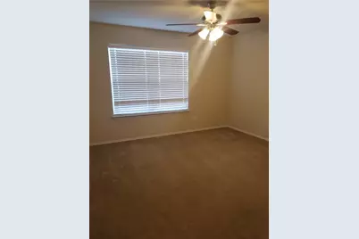 924 Bentwood Trail, Grand Prairie, TX 75052 - Photo 14