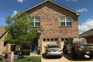 924 Bentwood Trail, Grand Prairie, TX 75052 - Photo 1