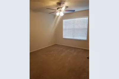 924 Bentwood Trail, Grand Prairie, TX 75052 - Photo 10