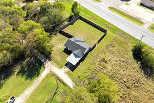 2538 Co Rd 3127, Greenville, TX 75402 - Photo 30