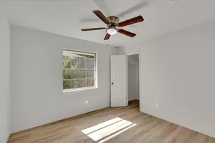 6561 Alta Vista Dr, Watauga, TX 76148 - Photo 18