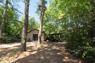 1109 Robbins Rd, Athens, TX 75751 - Photo 34