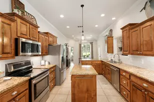 1109 Robbins Rd, Athens, TX 75751 - Photo 10