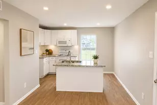 901 Bessie St, Fort Worth, TX 76104 - Photo 4
