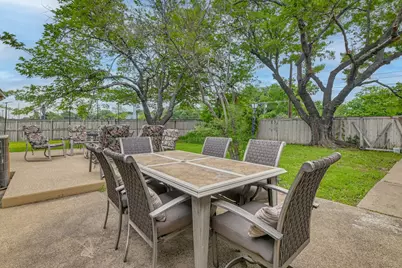 10207 Carry Back Circle, Dallas, TX 75229 - Photo 38