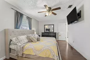 304 Childers Ave, Benbrook, TX 76126 - Photo 16
