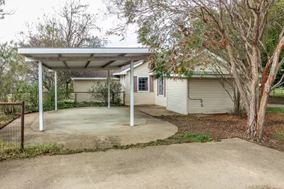 801 S Sutton Street, Mabank, TX 75147 - Photo 18