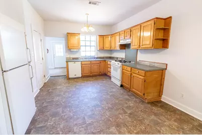 801 S Sutton Street, Mabank, TX 75147 - Photo 6
