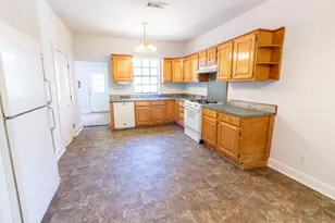801 S Sutton St, Mabank, TX 75147 - Photo 6