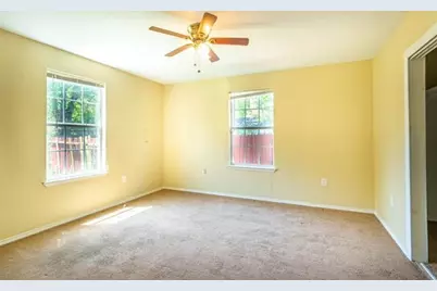2746 Kingston Street, Dallas, TX 75211 - Photo 4
