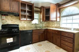 2746 Kingston St, Dallas, TX 75211 - Photo 16