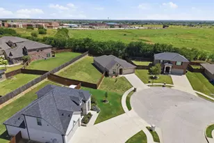 3901 Kensington Dr, Sanger, TX 76266 - Photo 34