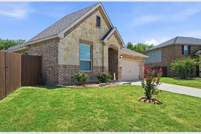 3901 Kensington Drive, Sanger, TX 76266 - Photo 2