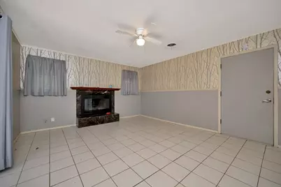 7004 Meadowbrook Drive, Fort Worth, TX 76112 - Photo 4