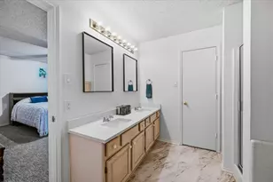 407 Nita Ln, Euless, TX 76040 - Photo 20