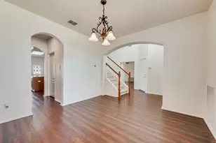 306 Salsbury Dr, Euless, TX 76040 - Photo 10
