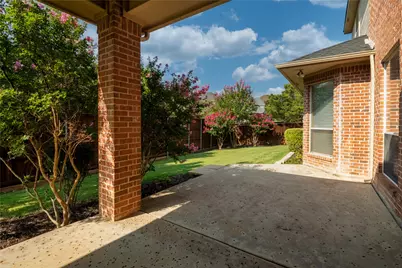 801 Camelot Court, Highland Village, TX 75077 - Photo 36