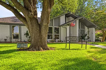 1320 San Antone Lane, Lewisville, TX 75077 - Photo 2