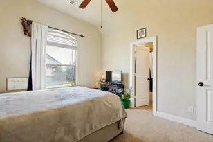 1017 Brook Hollow Dr, Euless, TX 76039 - Photo 24