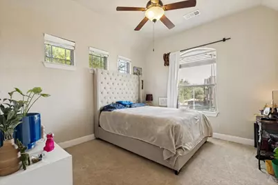1017 Brook Hollow Drive, Euless, TX 76039 - Photo 14