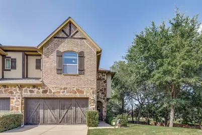 1017 Brook Hollow Drive, Euless, TX 76039 - Photo 2