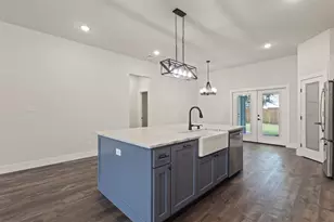 621 Oaklawn Dr, River Oaks, TX 76114 - Photo 10