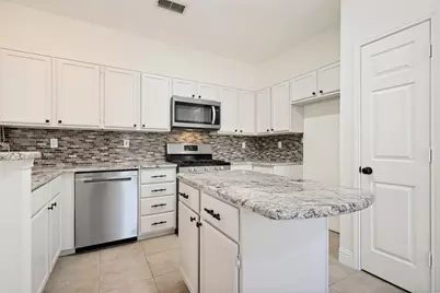 2505 Lakeshore Drive, Flower Mound, TX 75028 - Photo 12