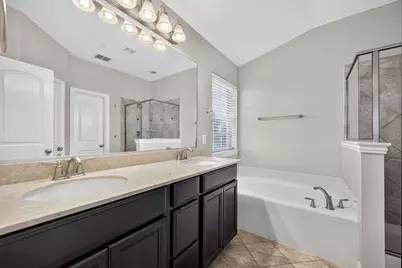 7880 Oxer Drive, Irving, TX 75063 - Photo 24