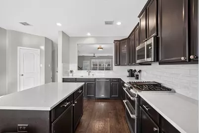 7880 Oxer Drive, Irving, TX 75063 - Photo 12