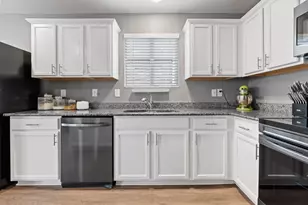 9937 Amosite Dr, Fort Worth, TX 76131 - Photo 10