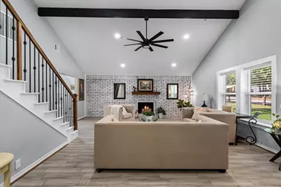 2316 Hummingbird Trail, Grapevine, TX 76051 - Photo 6