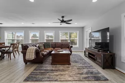 2316 Hummingbird Trail, Grapevine, TX 76051 - Photo 12