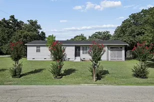 217 Chambers Dr, Alvarado, TX 76009 - Photo 1