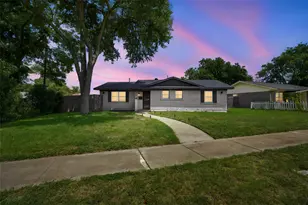 222 Rockaway Dr, Duncanville, TX 75116 - Photo 1