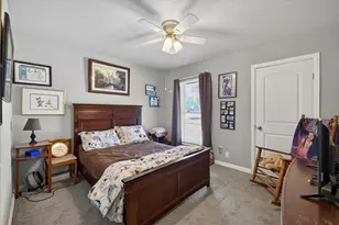 523 Lynnewood Ave, Burleson, TX 76028 - Photo 16