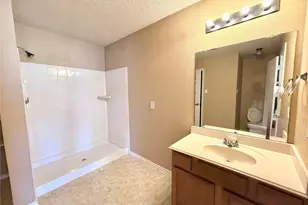185 Rolling Ct, Lancaster, TX 75146 - Photo 6