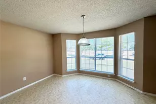 185 Rolling Ct, Lancaster, TX 75146 - Photo 10